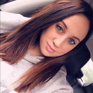 Meet your Posher, Danielle